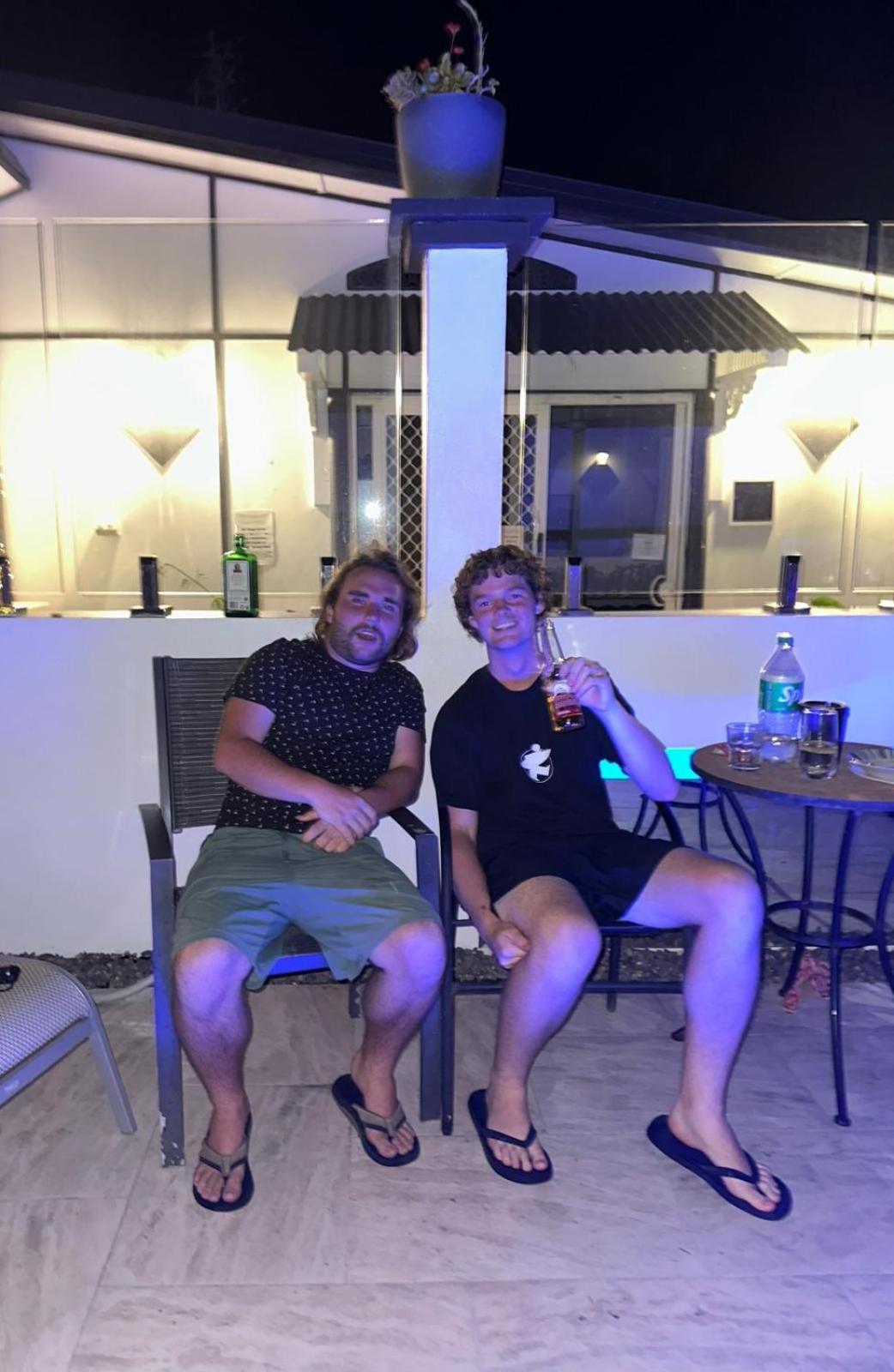 Homestyle Hostel - 18-36Yrs カラウンドラ エクステリア 写真